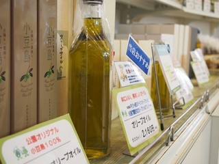 0613004_R.jpg