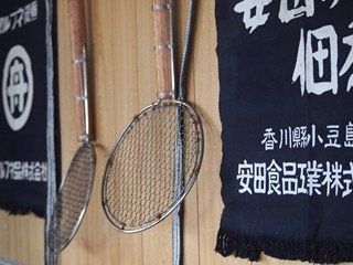 0613004_R.jpg