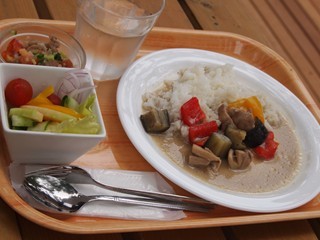 0613040_R.jpg
