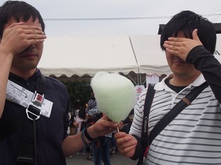 0613043_R.jpg