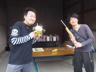 0613048_R.jpg