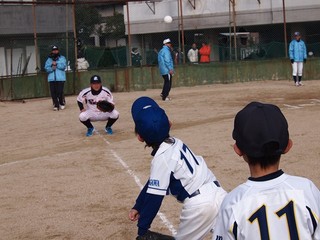 0613048_R.jpg