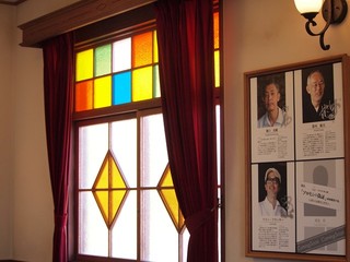 0613051_R.jpg