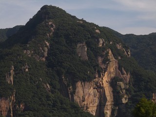 0613061_R.jpg