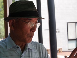 0613100_R.jpg