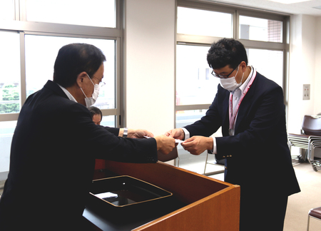 fb1_200706吉川さん.jpg