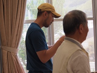 mitows011_R.jpg